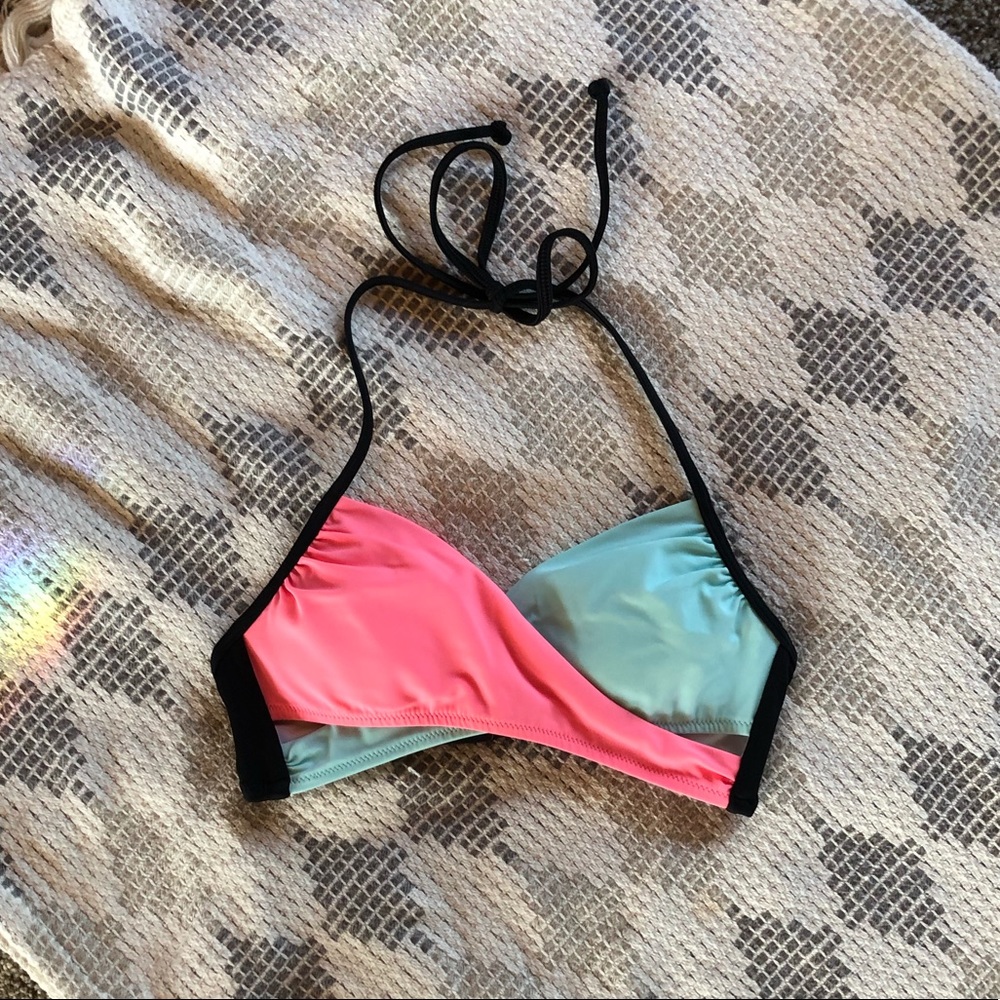 Victoria’s Secret PINK Criss Cross Bikini Top